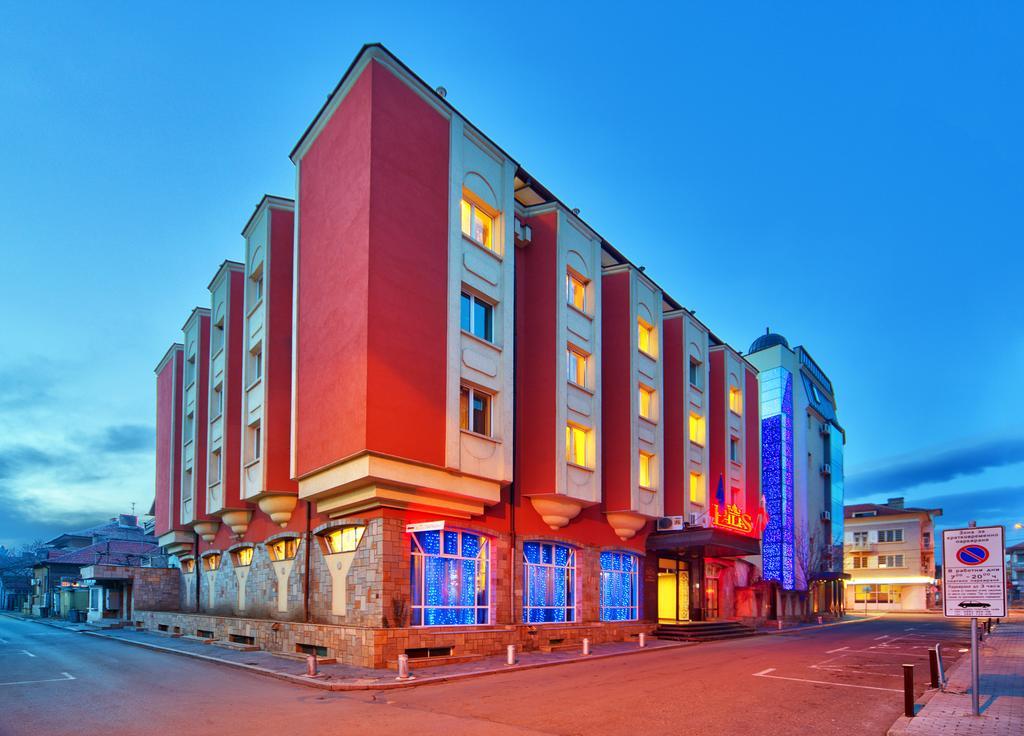 Hotel Palas Kazanlŭk Exterior foto